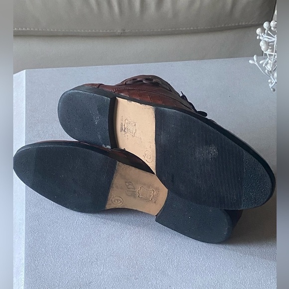 LEATHER COLLECTION Lace-Up Ankle Booties 5/8” Heel Brown Leather Women’s… - Picture 6 of 14